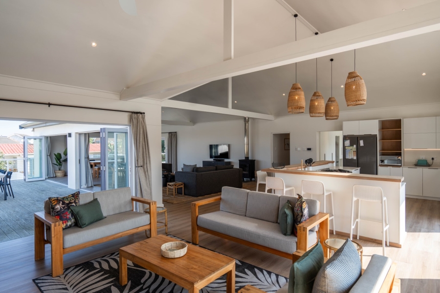 4 Bedroom Property for Sale in West Beach Eastern Cape